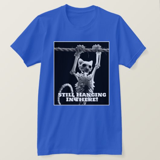頑張ってるネコ Tシャツ (デザイン正面)