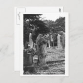 頭のない天使の彫像の古い墓地の郵便はがきの文字 ポストカード (正面/裏面)