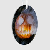 頭のない馬乗りのジャック・オ・ランタンが炎の頭を上げる オーナメント (正面)