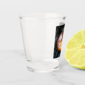 頭のない馬乗りのジャック・オ・ランタンが炎の頭を上げる ショットグラス (左)