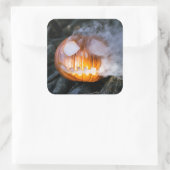 頭のない馬乗りのジャック・オ・ランタンが炎の頭を上げる スクエアシール (バッグ)