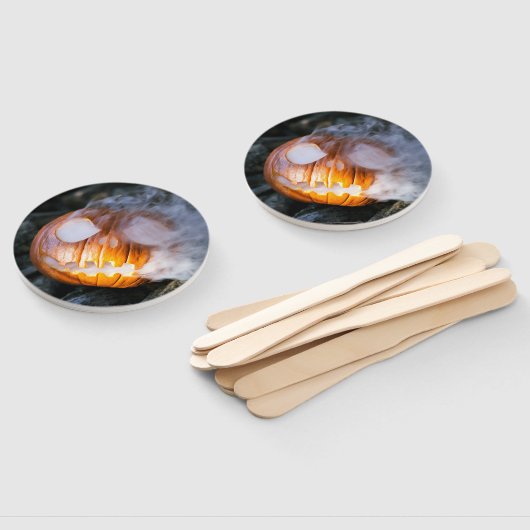 頭のない馬乗りのジャック・オ・ランタンが炎の頭を上げる ハンドファン (組立なし)