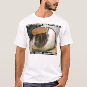 頭部のパンケーキが付いているバニー Tシャツ