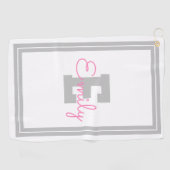 額付き名前とモノグラム |ライトグレーとピンク ゴルフタオル (横)