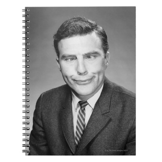 顔を作っている人 ノートブック (正面)