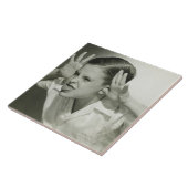 顔を作っている男の子 タイル (側面)