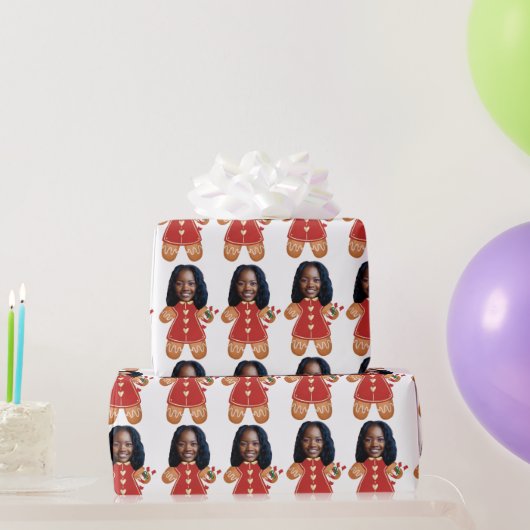 顔カスタム写真ジンジャーブレッド女性クリスマスピンク ラッピングペーパー (パーティーギフト)