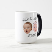 顔パーソナライズされた写真マグカップ、母の日の贈り物 モーフィングマグカップ (正面右)