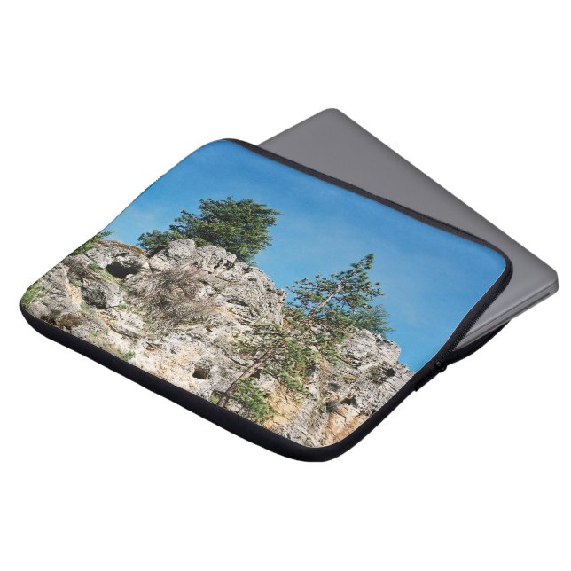 顔..... ラップトップスリーブ (正面上部)