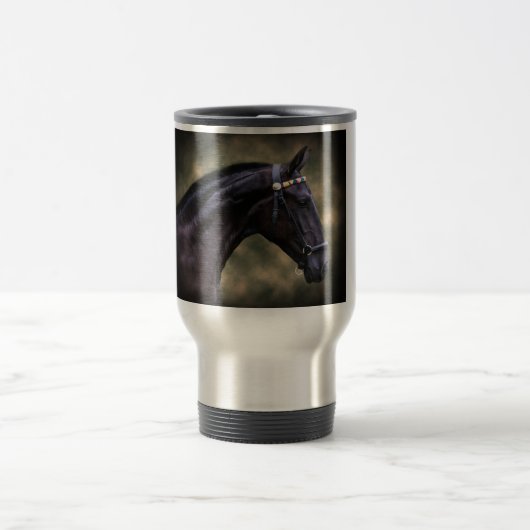 顕著なタンブラー トラベルマグ (中央)