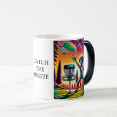 風に乗る |エイリアンディスクゴルフ モーフィングマグカップ (正面右)