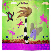 風に吹かれるカーテンの上の動物たち シャワーカーテン (正面)