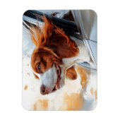 風に吹かれる喜ぶ犬のアートプリント マグネット (縦)