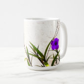 風に揺れる紫の花 コーヒーマグカップ (正面右)