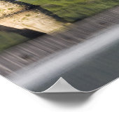 風に覆われた橋が架かる ポスター (角)