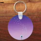 風の中の飛んでいるタンポポの種 – 紫 キーホルダー (正面)