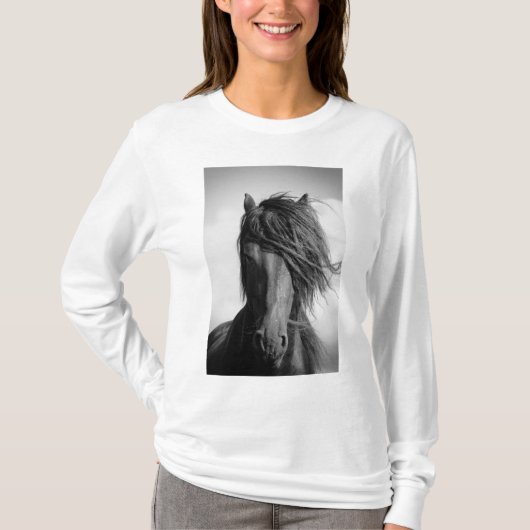 風のFriesianの種馬 Tシャツ (正面)