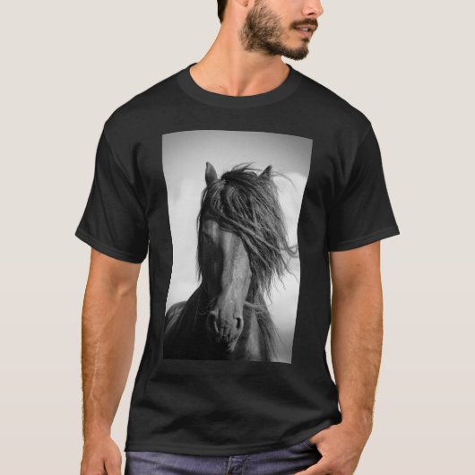 風のFriesianの種馬 Tシャツ (正面)