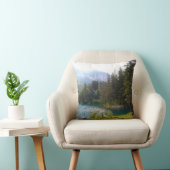 風光明媚なアルパインフォレストと湖の写真 クッション (椅子)