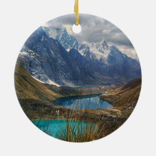風光明媚なアルパイン山脈の写真 セラミックオーナメント (裏面)