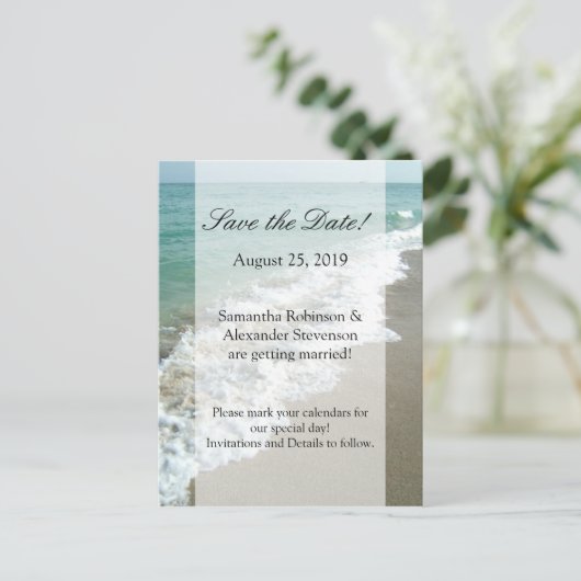 風光明媚なビーチ目的地の結婚式の日付を保存 案内ポストカード (スタンド正面)