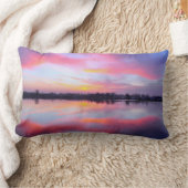 風光明媚なピンクの風景 ランバークッション (ブランケット)