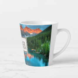 風光明媚な山と湖の風景の写真 カフェラテマグ