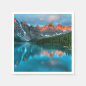 風光明媚な山と湖の風景の写真 スタンダードカクテルナプキン (正面)