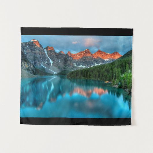 風光明媚な山と湖の風景の写真 タペストリー (正面(横))