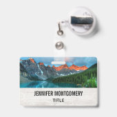 風光明媚な山と湖の風景の写真 バッジ (裏面（伸縮クリップ）)