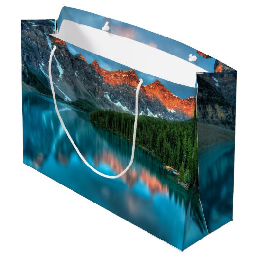 風光明媚な山と湖の風景の写真 ラージペーパーバッグ (裏面アングル)