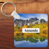 風光明媚な景観の森と山 キーホルダー (正面)