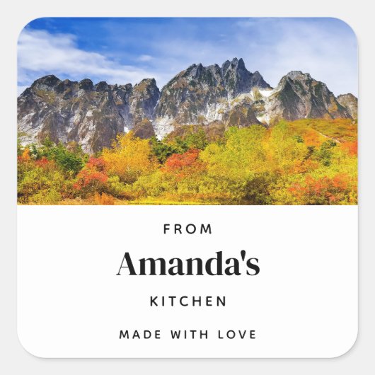 風光明媚な景観の森と山 スクエアシール (正面)