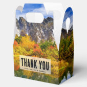 風光明媚な景観の森と山 フェイバーボックス (オープン)