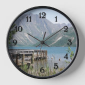 風光明媚な湖と山の風景 壁時計 (正面)