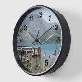 風光明媚な湖と山の風景 壁時計 (傾斜)