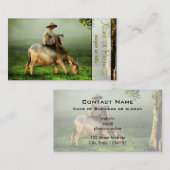 風光明媚な牧草地で農家と牛の放牧 名刺 (正面/裏面)