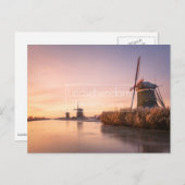 風凍ってい車と葦で川の上の日の出 ポストカード (正面/裏面)