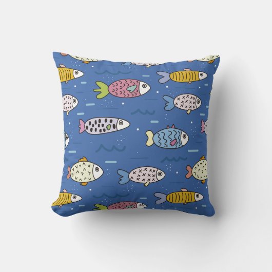 風刺魚の模様数々の青い海 クッション (正面)