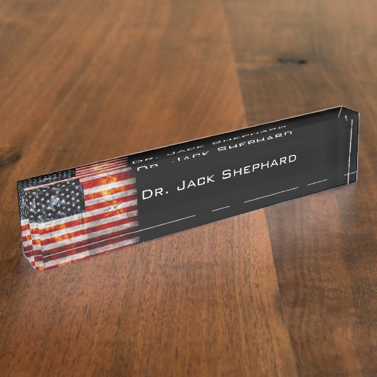 風化させたヴィンテージの米国旗 デスクネームプレート (側面)