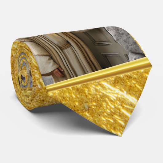 風化した扉に立つイエス ネクタイ (ロール)