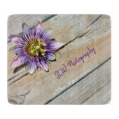 風化した木素朴ガラスのパッションフラワー カッティングボード (正面)