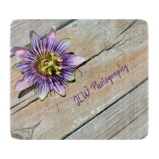 風化した木素朴ガラスのパッションフラワー カッティングボード (正面)