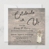 風化した板に私たち祝とワイルドフラワー 招待状 (正面)