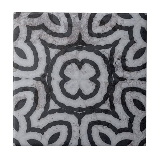 風化した白黒グレー大理石 – ジオメトリ タイル (正面)