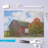 風化した赤い納屋に双樹がある 薄葉紙 (クラフト)