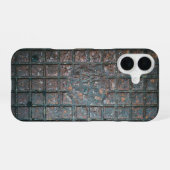 風化した金属の格子 iPhone 16ケース (裏面横)