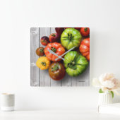 風化カラフルストライプの表のトマト スクエア壁時計 (ホーム)