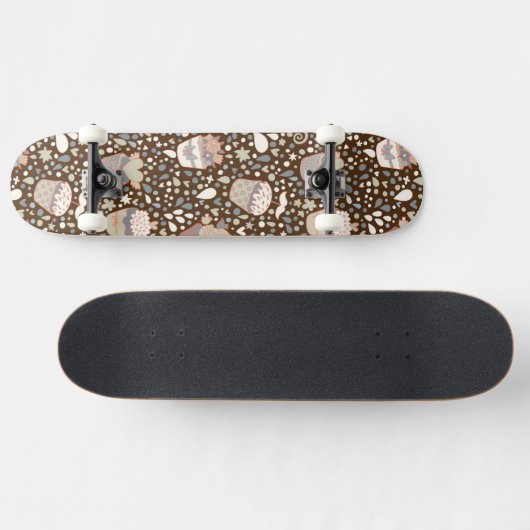 風味がよいカップケーキから成っている甘いパターン スケートボード (横)