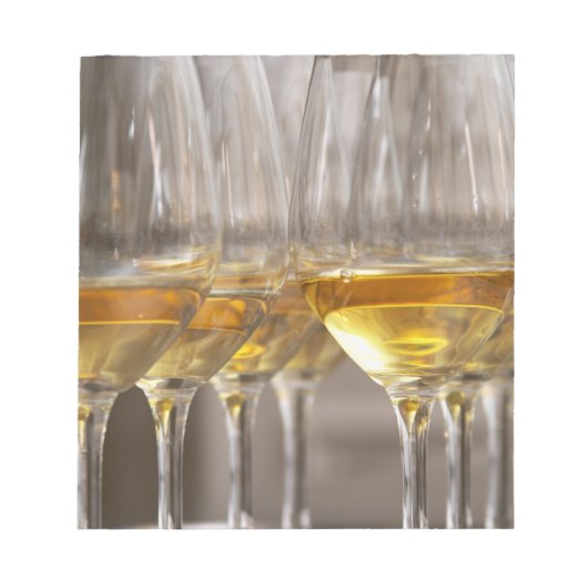 風照のある2列のワインのテイスティンググラス ノートパッド (正面)